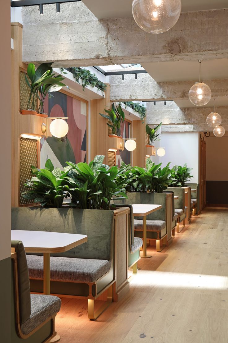 Restaurant designer coloré - Réalisation Architecte d'intérieur PACA